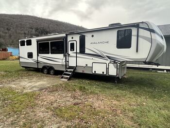 Thumbnail of RV