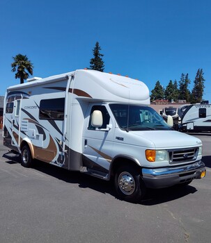 Thumbnail of RV
