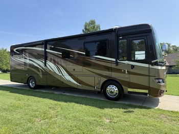 Thumbnail of RV