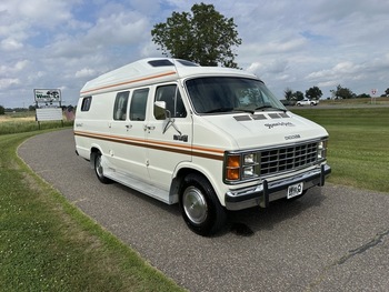 Thumbnail of RV
