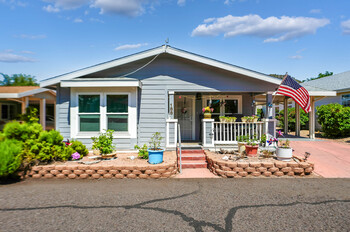 Thumbnail of mobile home