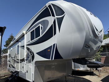 Thumbnail of RV