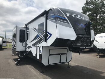 Thumbnail of RV