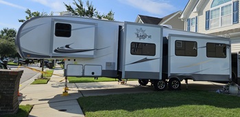 Thumbnail of RV