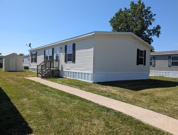 Thumbnail of mobile home