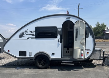 Thumbnail of RV