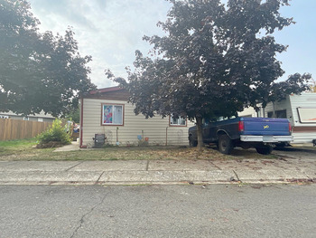 Thumbnail of mobile home