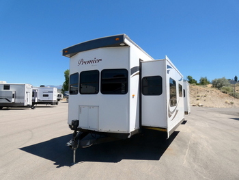 Thumbnail of RV