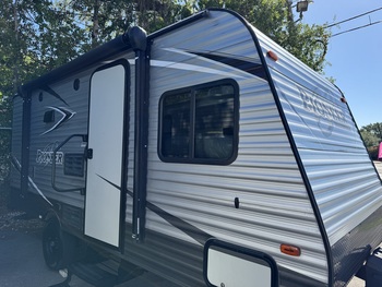 Thumbnail of RV