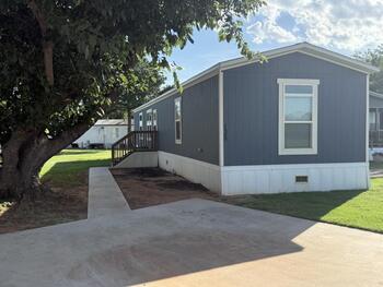 Thumbnail of mobile home