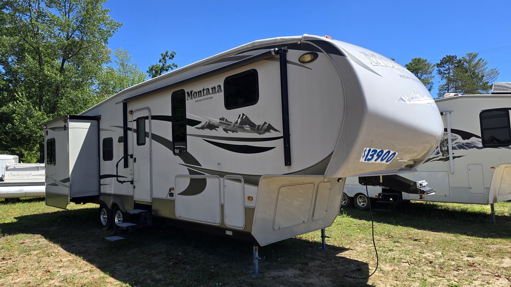 Photo of Rv
