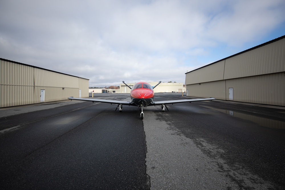 N204HS-8.jpg