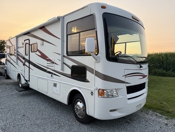 Thumbnail of RV