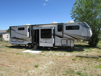 Thumbnail of RV