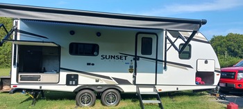 Thumbnail of RV
