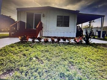 Thumbnail of mobile home