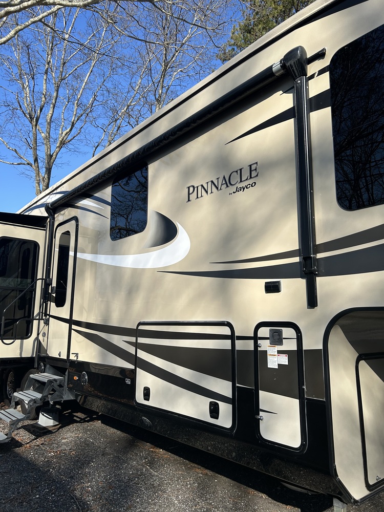 Photo of Rv