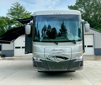 Thumbnail of RV