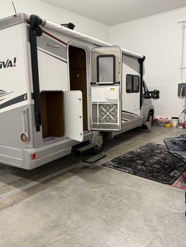 Thumbnail of RV