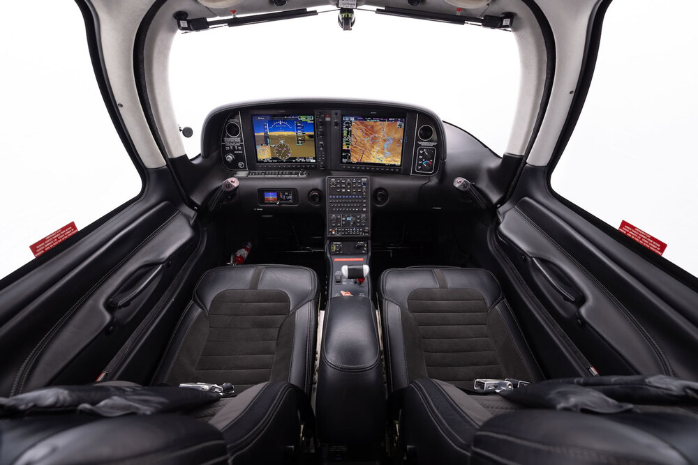N301DG-4.jpg