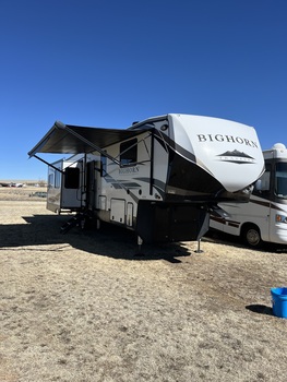 Thumbnail of RV