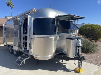 Thumbnail of RV