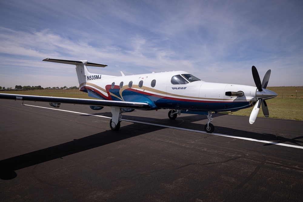 N535MJ-1.jpg
