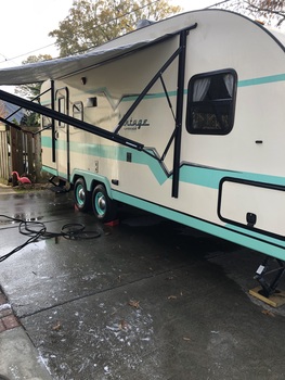 Thumbnail of RV