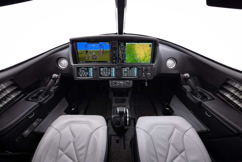 N758PG-4.jpg