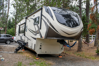 Thumbnail of RV