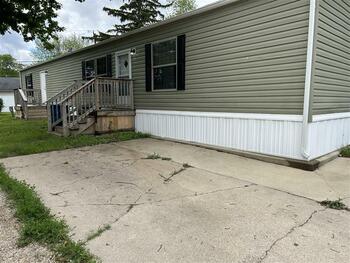 Thumbnail of mobile home