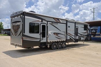 Thumbnail of RV