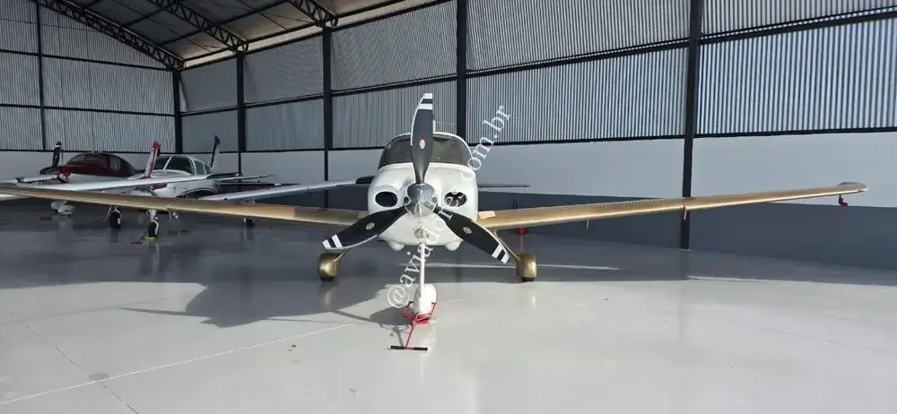 7873/cirrus-sr22-g3-2010-flightmarket-id-7873-16217.webp