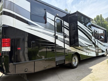 Thumbnail of RV