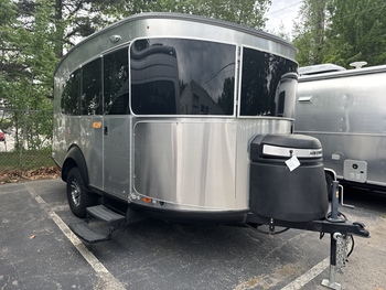 Thumbnail of RV