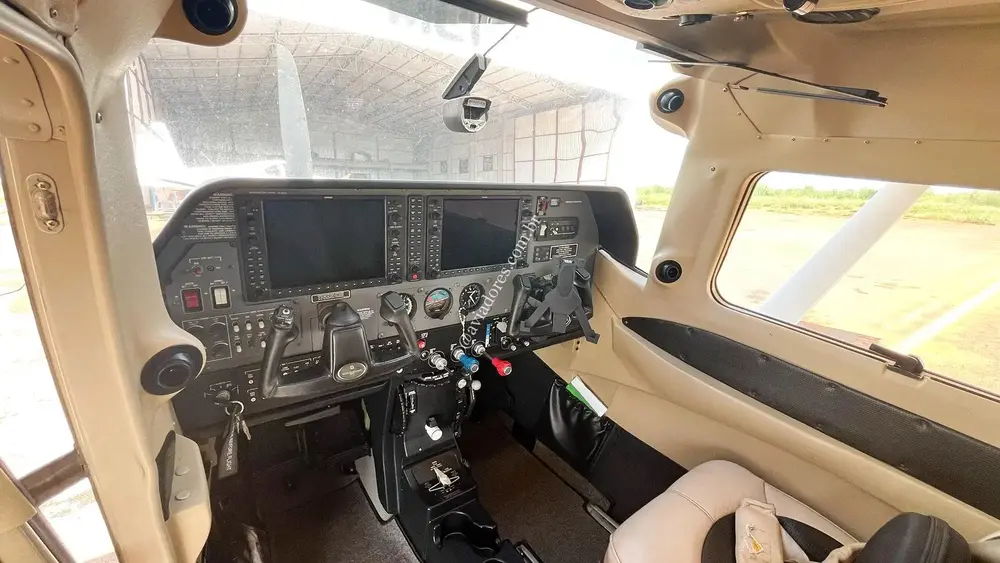 7814/cessna-turbo-206h-stationair-2014-flightmarket-id-7814-32312.webp