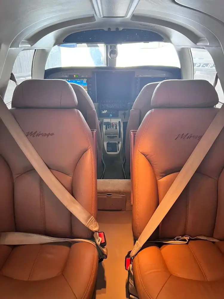 7756/piper-pa-46-350p-malibu-mirage-2011-flightmarket-id-7756-08436.webp