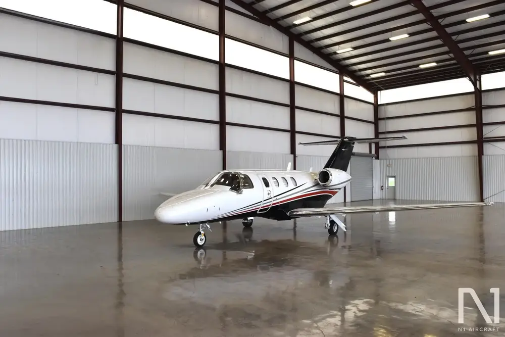 7940/cessna-citation-cj1-plus-2009-flightmarket-id-7940-30411.webp