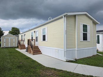Thumbnail of mobile home