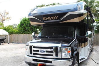 Thumbnail of RV