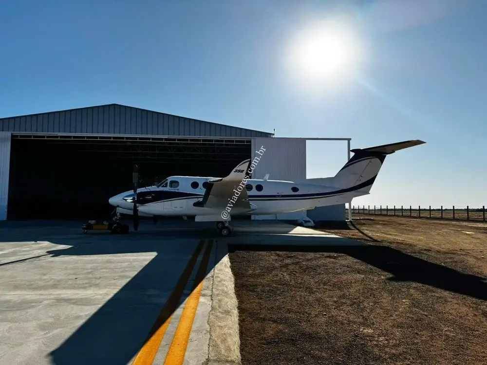7263/beechcraft-king-air-350-2008-flightmarket-id-7263-44031.webp
