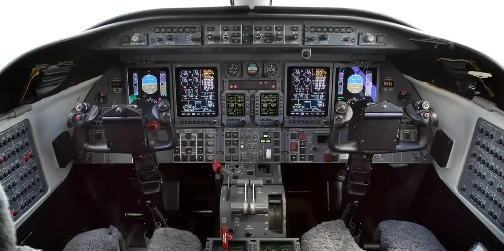7172/learjet-45-2002-flightmarket-id-7172-50483.webp