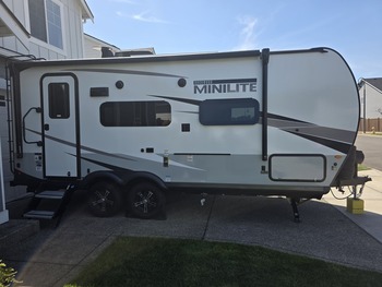 Thumbnail of RV