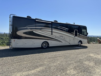 Thumbnail of RV