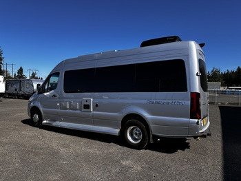 Thumbnail of RV