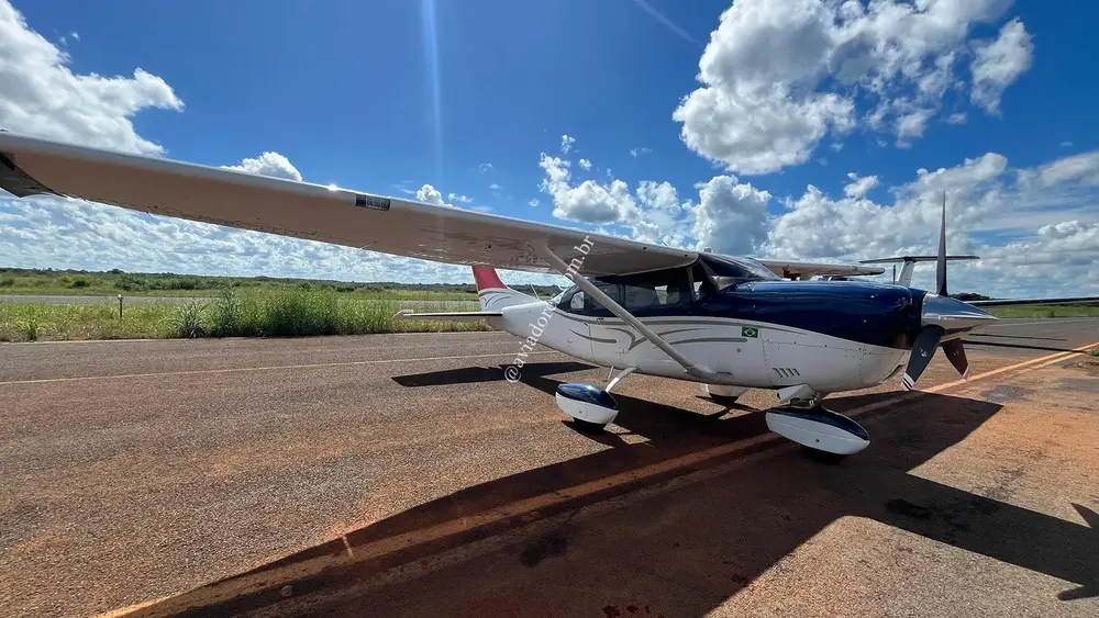 7814/cessna-turbo-206h-stationair-2014-flightmarket-id-7814-32394.webp