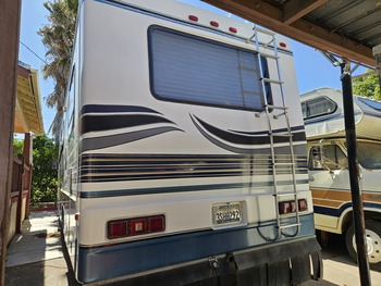 Thumbnail of RV