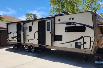Thumbnail of RV