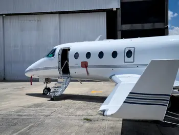 7586/gulfstream-g150-2007-flightmarket-id-7586-27510.webp