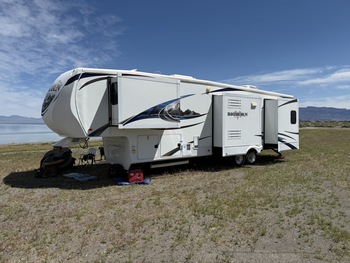 Thumbnail of RV